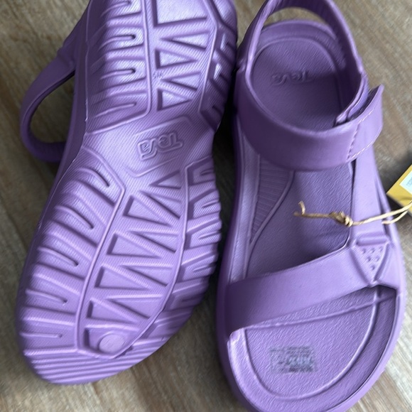 Teva Hurricane Drift Sandals NWT - Picture 4 of 6